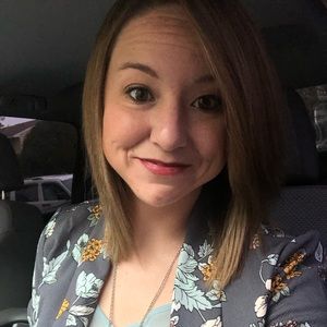 Meet your Posher, Lorena